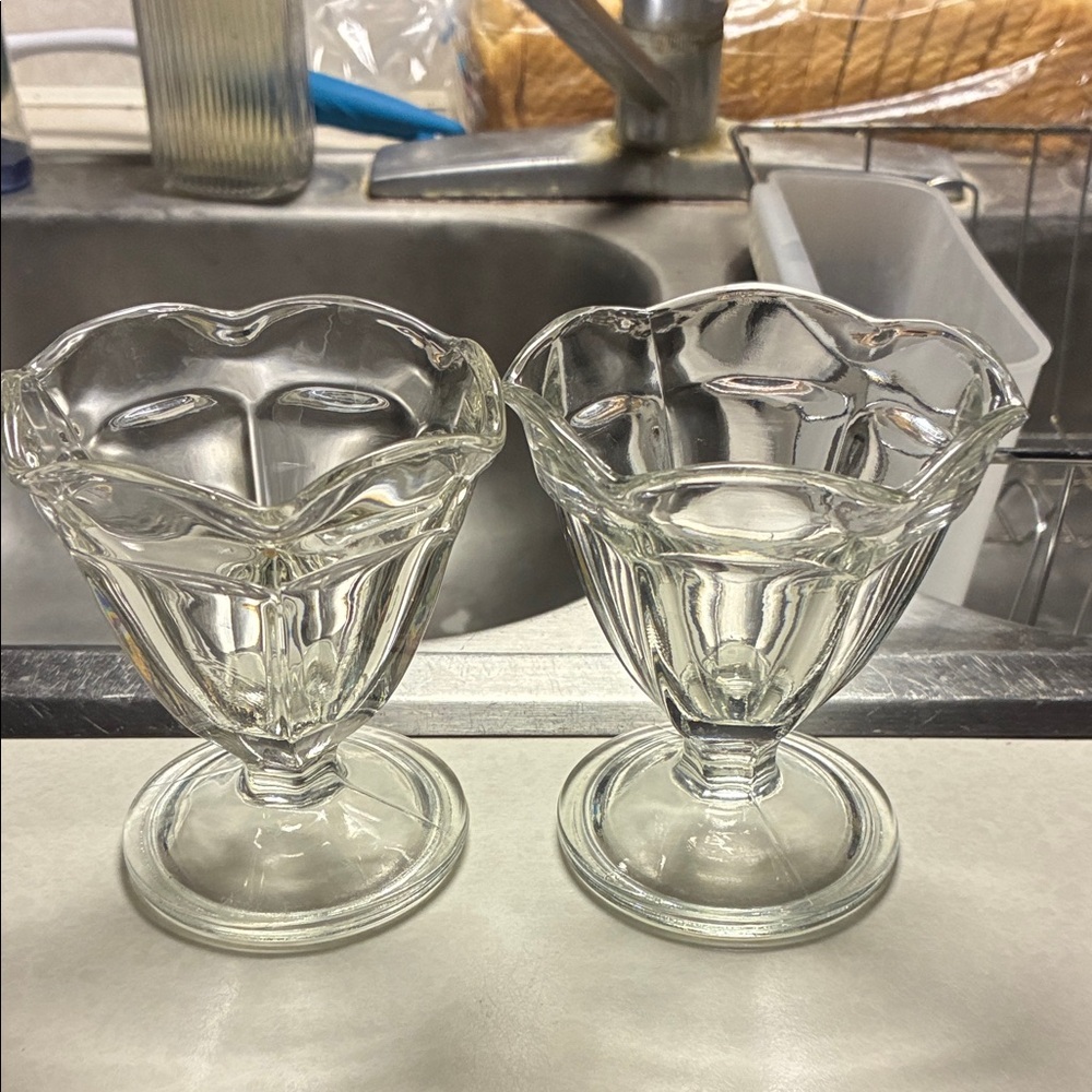 NWOT Set of Two Clear Glass Dessert Cups